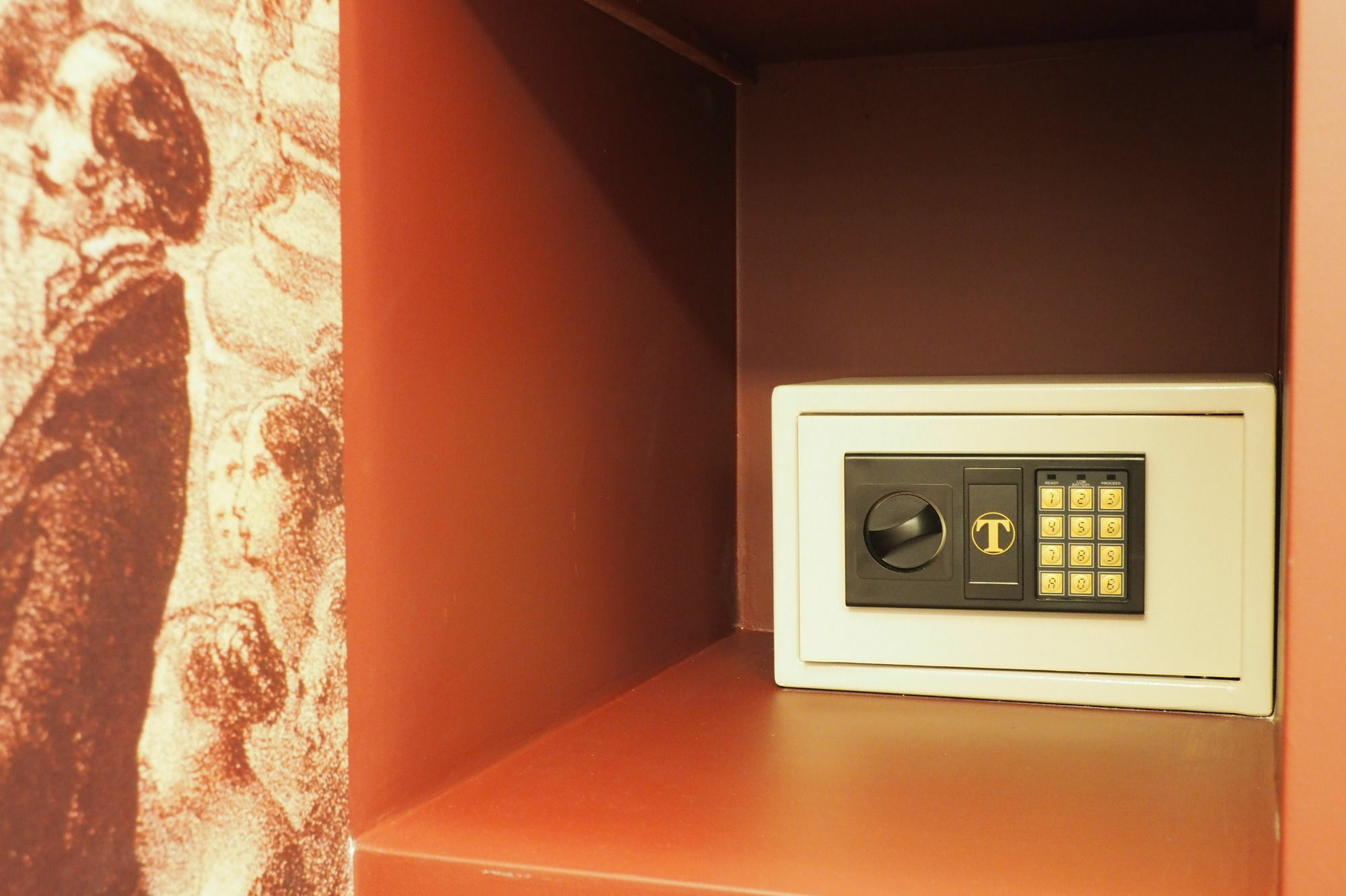 Hotel Palais Royal Chicsuites *
